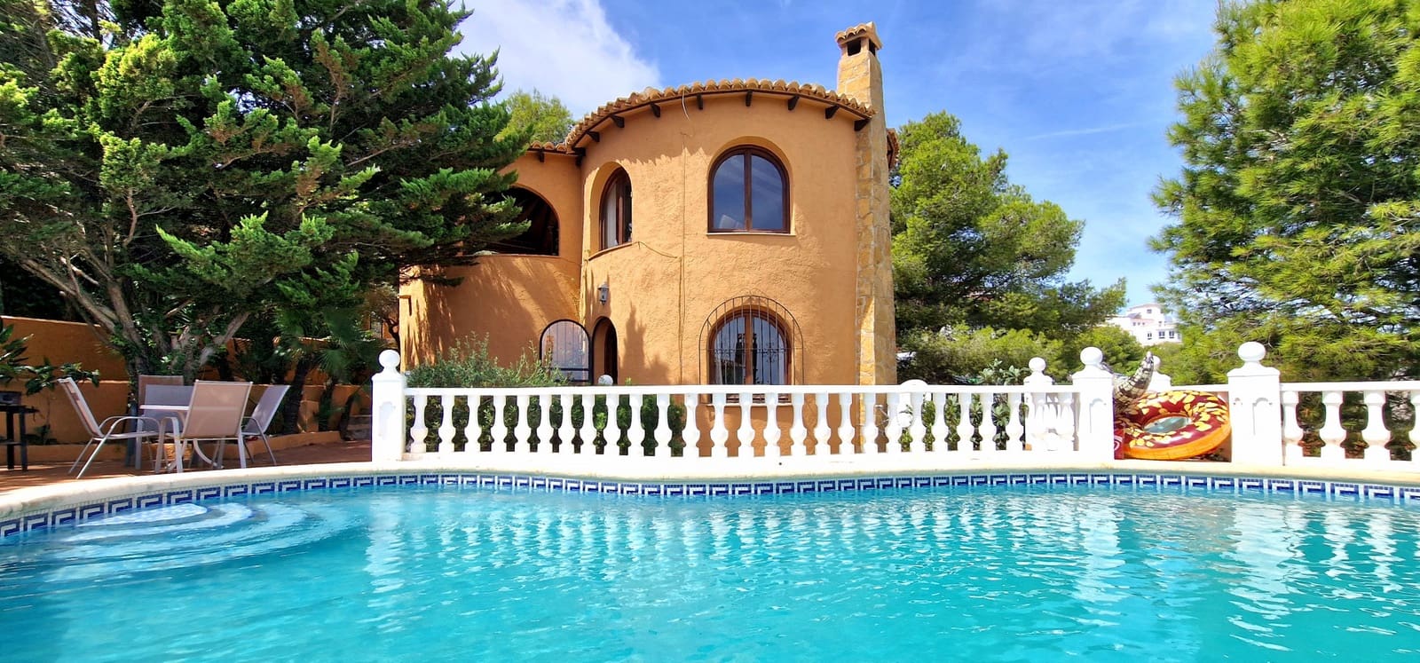 4 Zimmer Villa zu verkaufen in Cumbre del Sol mit Pool - 619.000 € (Ref: 9204200)