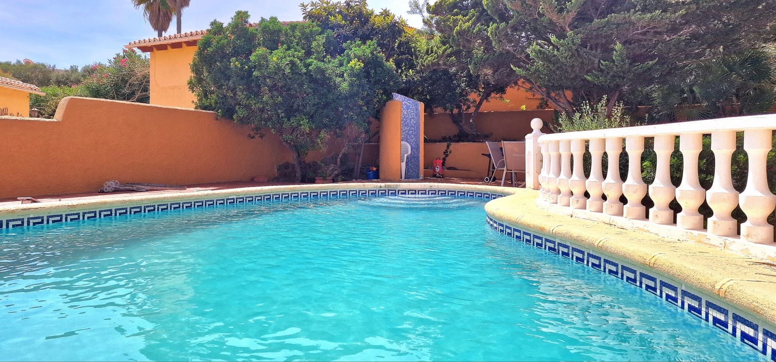 4 Zimmer Villa zu verkaufen in Cumbre del Sol mit Pool - 619.000 € (Ref: 9204200)