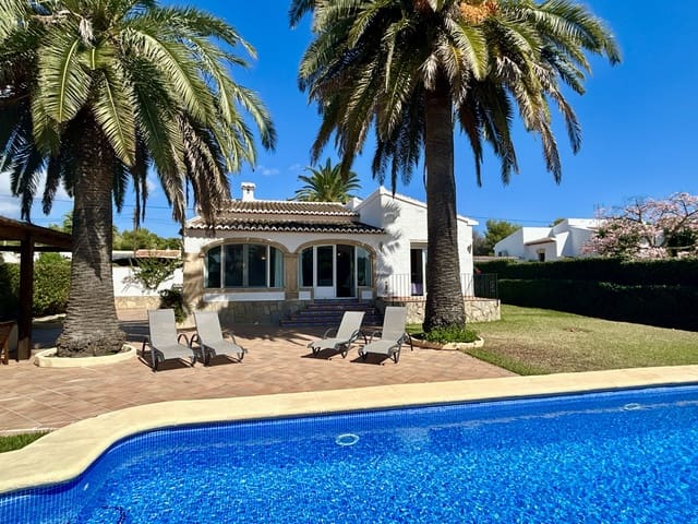 3 bedroom Villa for sale in La Granadella  - Costa Nova, Javea / Xàbia with pool - € 625,000 (Ref: 9205676)