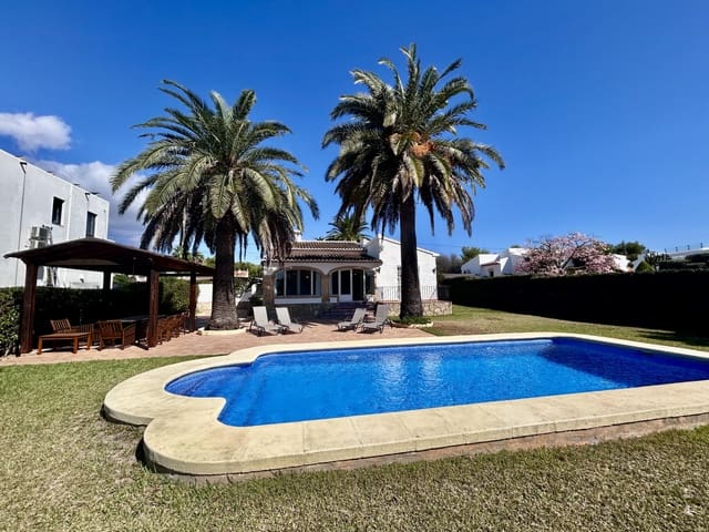 3 bedroom Villa for sale in La Granadella  - Costa Nova, Javea / Xàbia with pool - € 625,000 (Ref: 9205676)