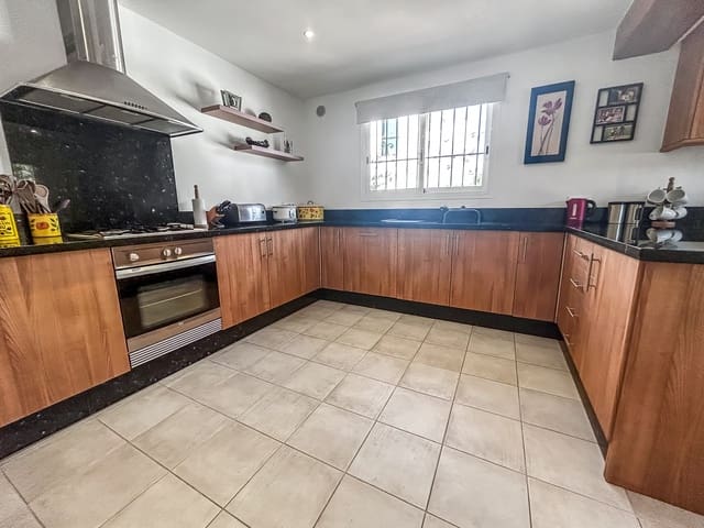 3 bedroom Villa for sale in La Granadella  - Costa Nova, Javea / Xàbia with pool - € 625,000 (Ref: 9205676)