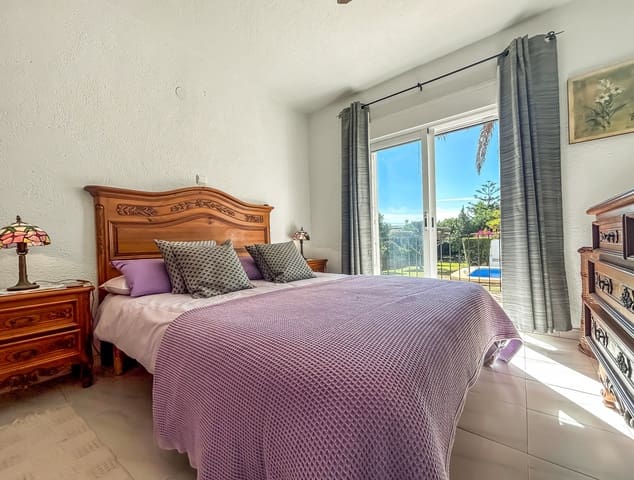 3 bedroom Villa for sale in La Granadella  - Costa Nova, Javea / Xàbia with pool - € 625,000 (Ref: 9205676)