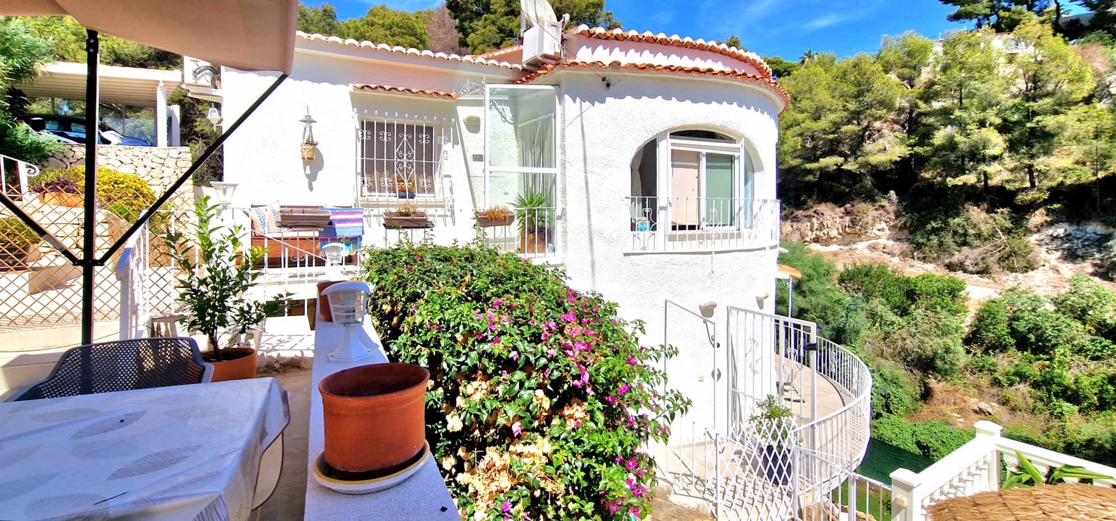 4 makuuhuone Huvila myytävänä paikassa Benissa mukana uima-altaan - 620 000 € (Ref: 9207765)