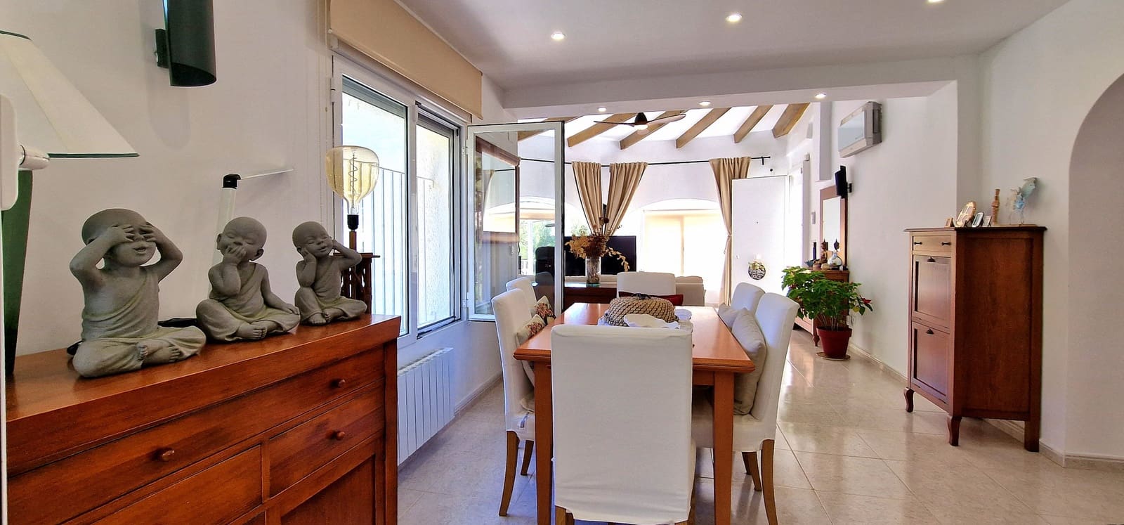 4 makuuhuone Huvila myytävänä paikassa Benissa mukana uima-altaan - 620 000 € (Ref: 9207765)