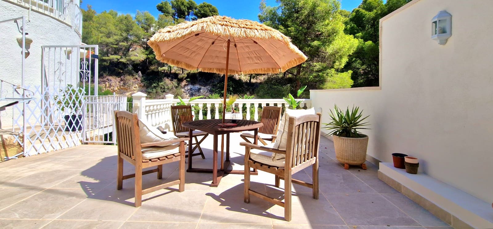 4 makuuhuone Huvila myytävänä paikassa Benissa mukana uima-altaan - 620 000 € (Ref: 9207765)