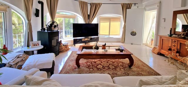 Chalet de 4 habitaciones en Benissa en venta con piscina - 620.000 € (Ref: 9207765)