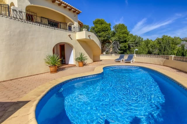 3 Zimmer Villa zu verkaufen in Moraira, Teulada-Moraira mit Pool - 665.000 € (Ref: 9211742)