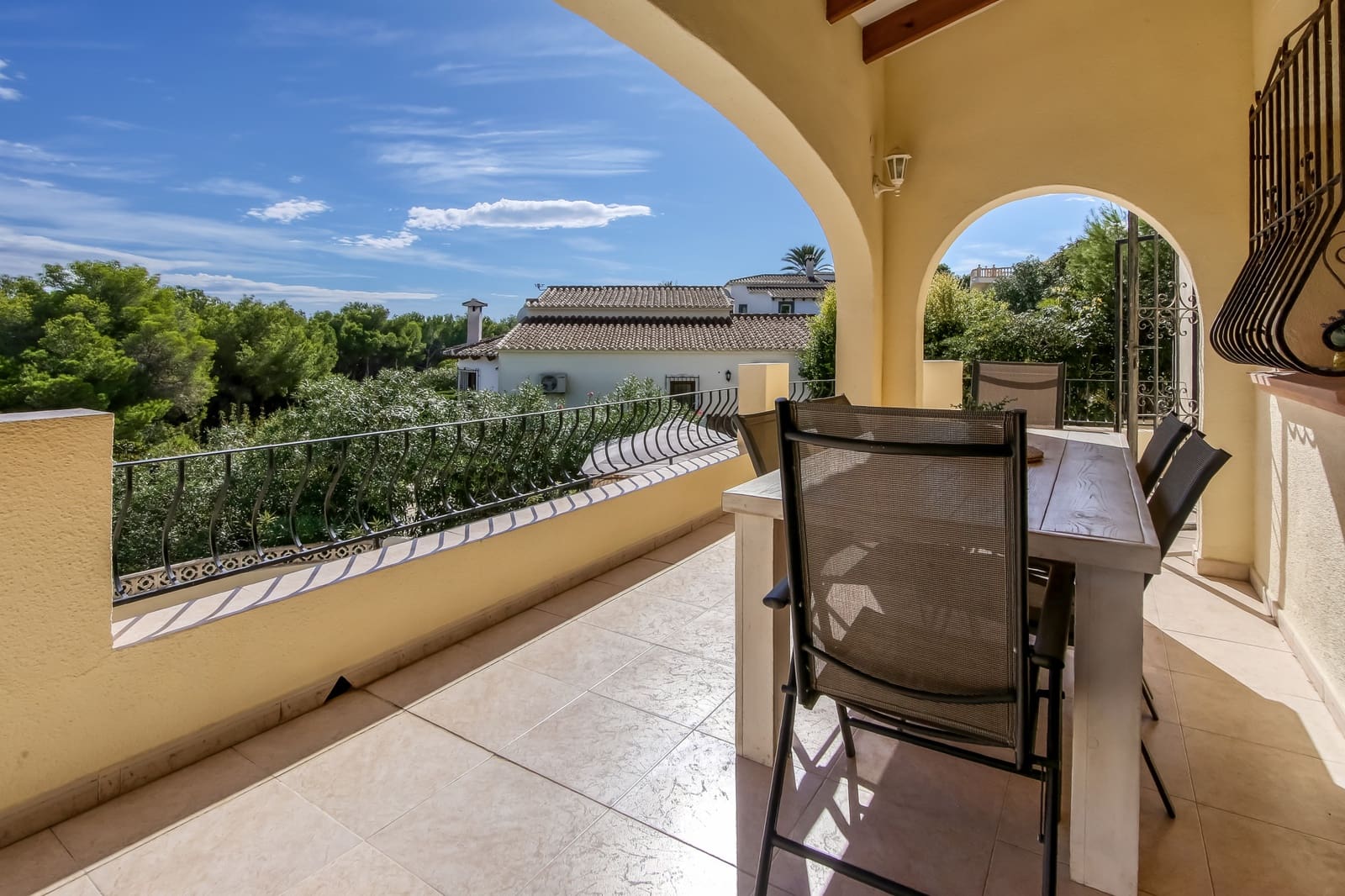 3 Zimmer Villa zu verkaufen in Moraira mit Pool - 665.000 € (Ref: 9211742)