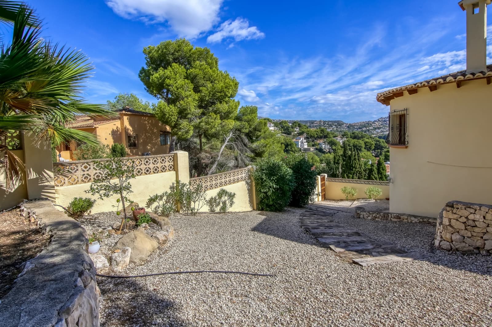 3 Zimmer Villa zu verkaufen in Moraira mit Pool - 665.000 € (Ref: 9211742)