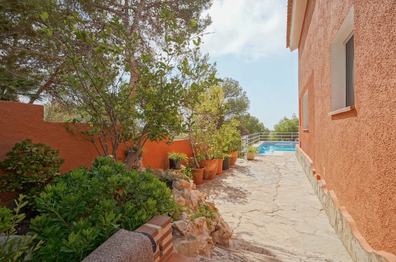 4 sypialnia Willa na sprzedaż w Cumbre del Sol z basenem - 750 000 € (Ref: 9216977)