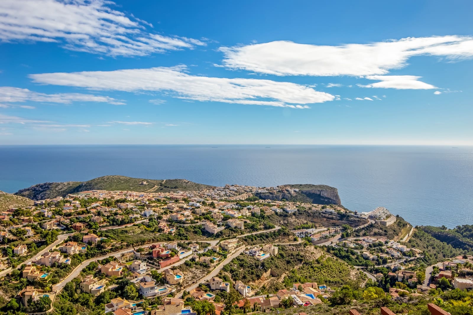 4 sypialnia Willa na sprzedaż w Cumbre del Sol z basenem - 750 000 € (Ref: 9216977)