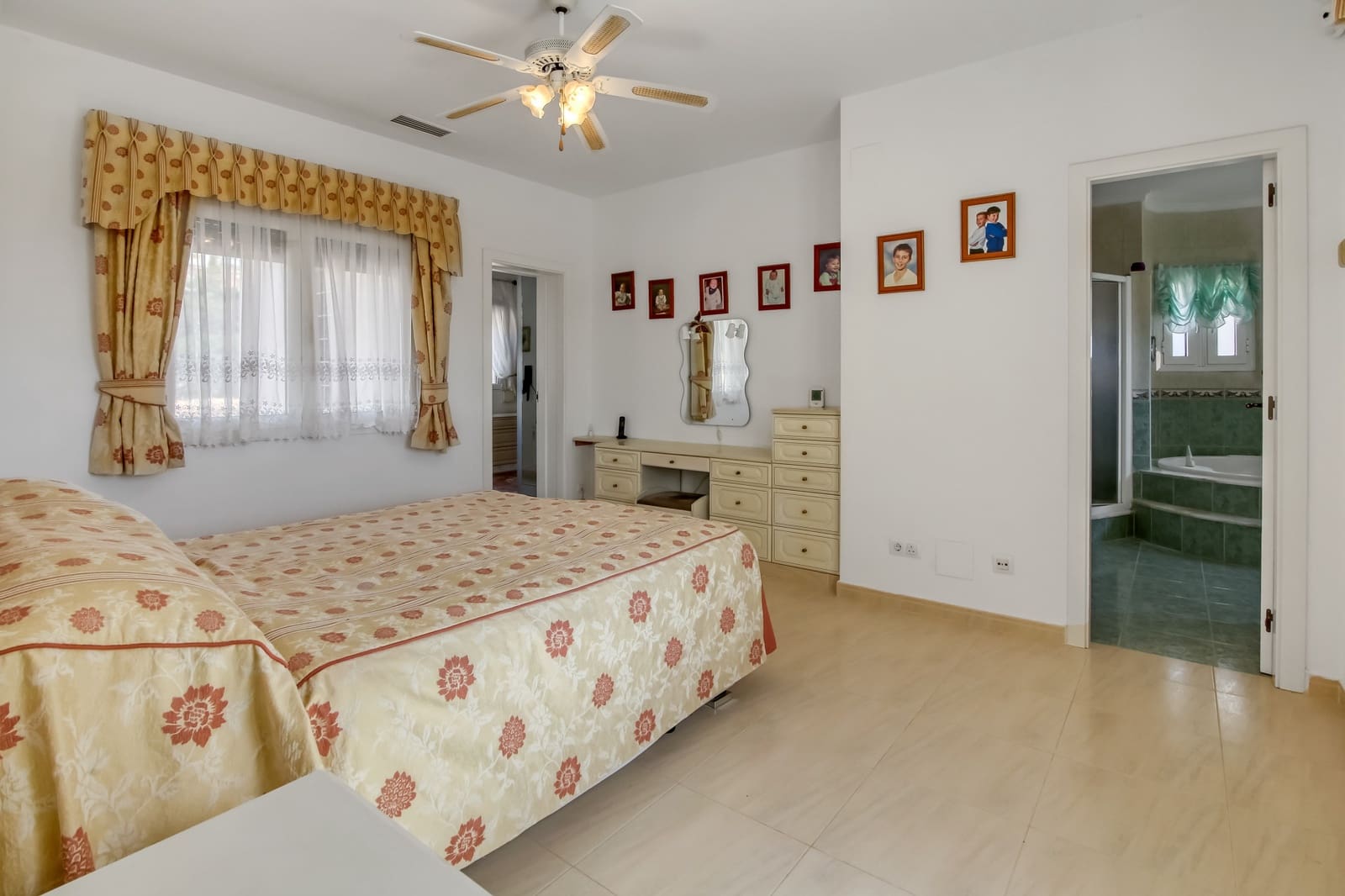 5 soveværelse Villa til salg i Moraira med swimmingpool - € 1.150.000 (Ref: 9223665)