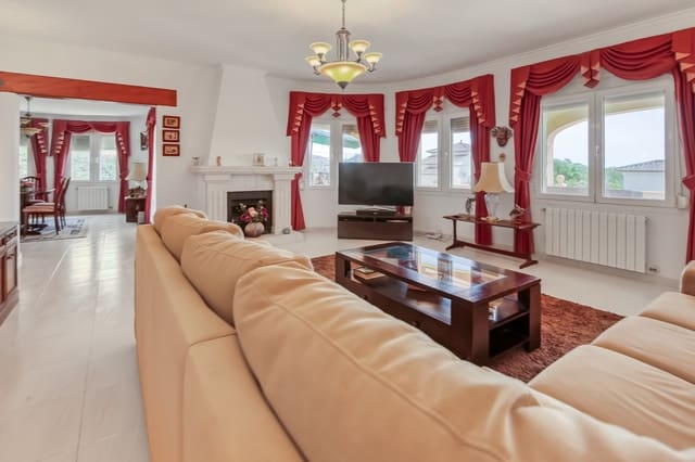 5 slaapkamer Villa te koop in Casco Urbano, Teulada-Moraira met zwembad - € 1.150.000 (Ref: 9223665)