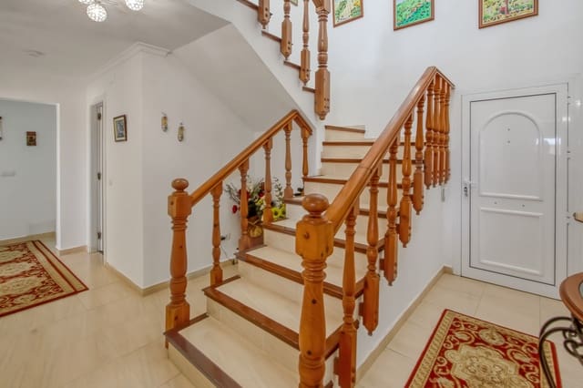 5 slaapkamer Villa te koop in Casco Urbano, Teulada-Moraira met zwembad - € 1.150.000 (Ref: 9223665)