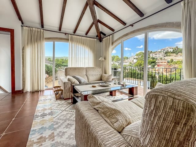 4 sypialnia Willa na sprzedaż w Centro ciudad, Javea / Xàbia z basenem - 1 090 000 € (Ref: 9226159)