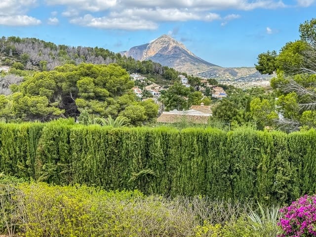 4 sypialnia Willa na sprzedaż w Centro ciudad, Javea / Xàbia z basenem - 1 090 000 € (Ref: 9226159)