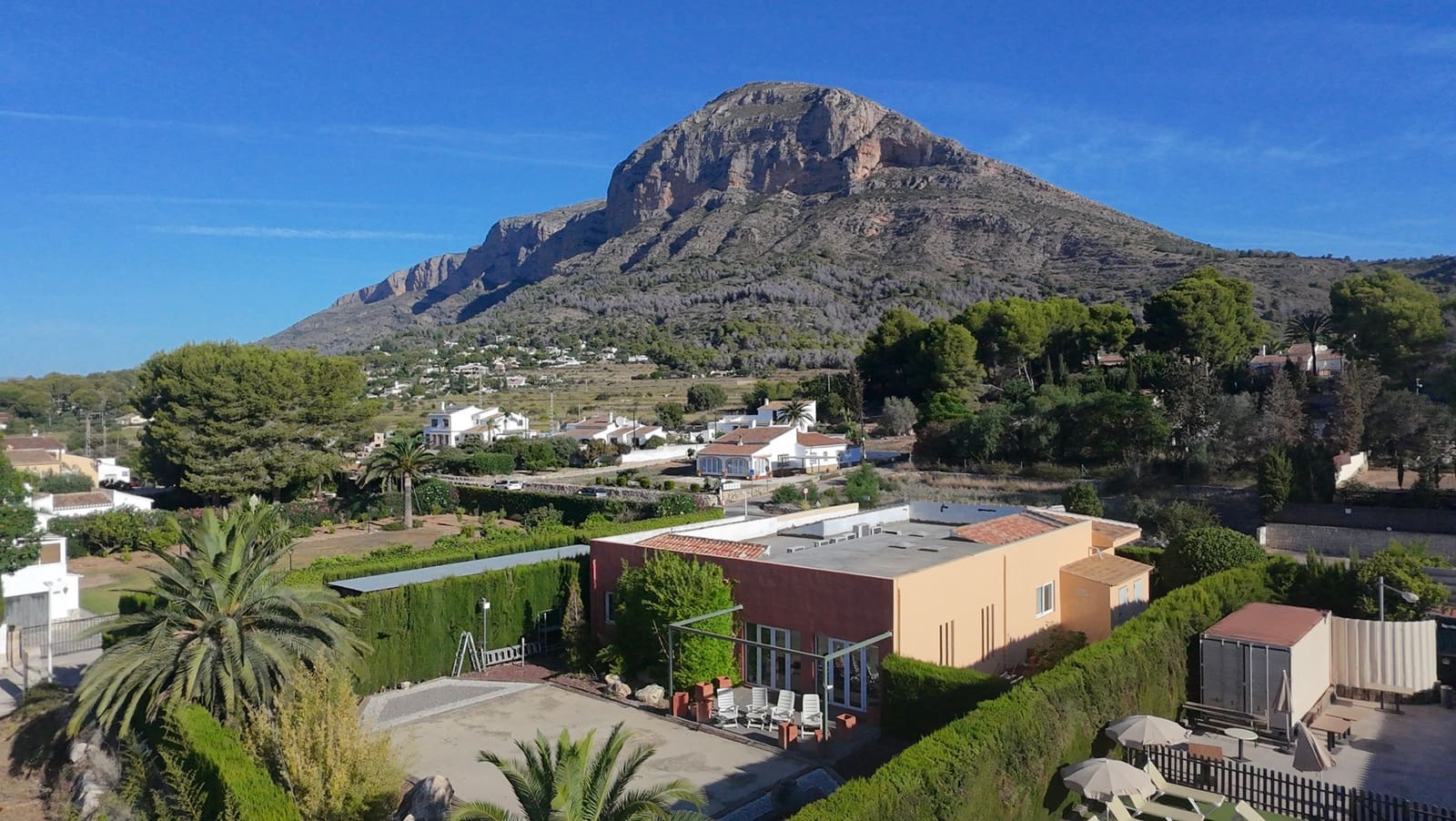 4 bedroom Business for sale in Javea / Xabia - € 795,000 (Ref: 9231864)