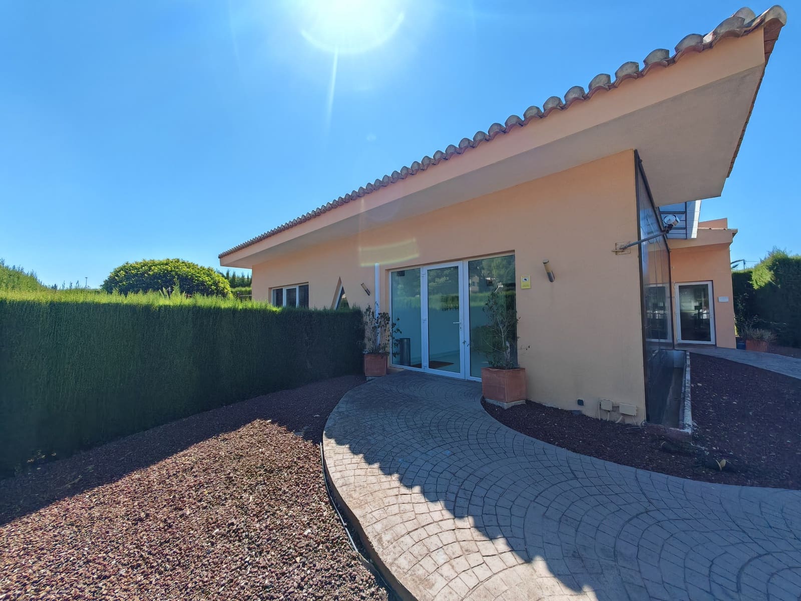 4 bedroom Business for sale in Javea / Xabia - € 795,000 (Ref: 9231864)