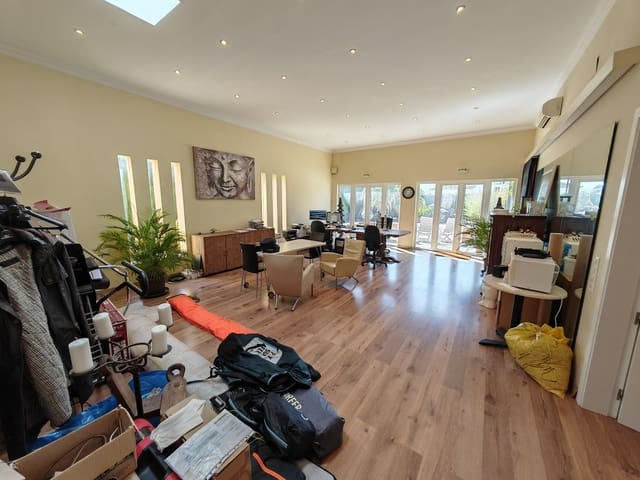 4 bedroom Business for sale in Centro ciudad, Javea / Xàbia - € 795,000 (Ref: 9231864)