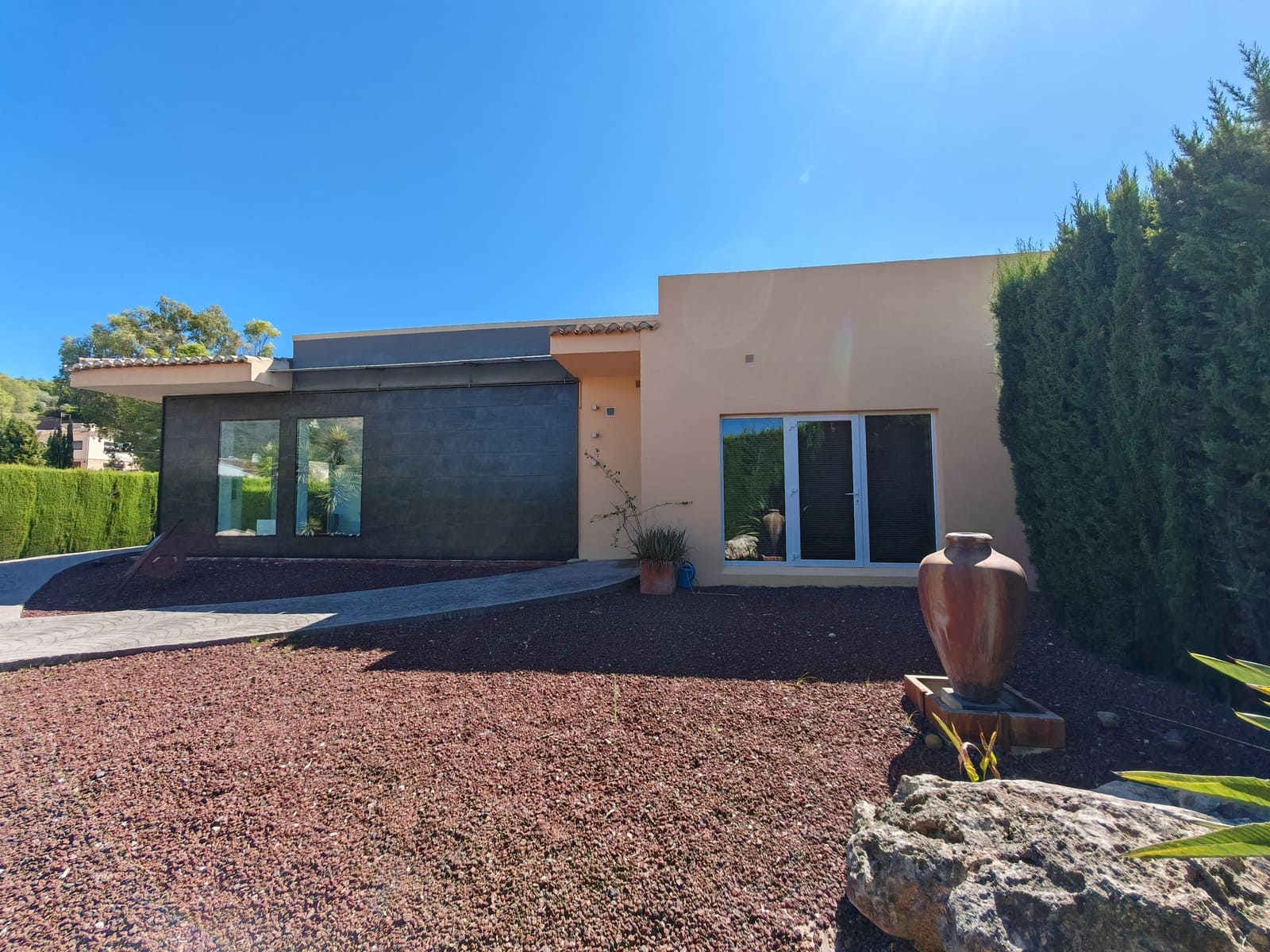 4 bedroom Business for sale in Javea / Xabia - € 795,000 (Ref: 9231864)