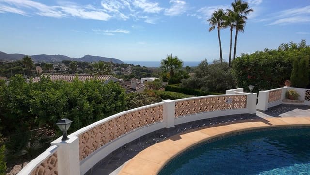 3 bedroom Villa for sale in Casco Urbano, Teulada-Moraira with pool - € 690,000 (Ref: 9232140)