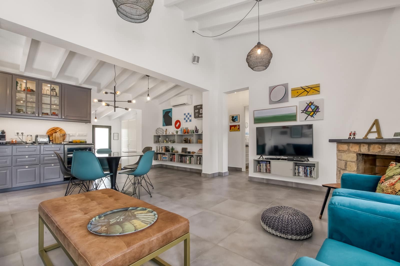 3 soveværelse Villa til salg i Moraira med swimmingpool - € 690.000 (Ref: 9232140)