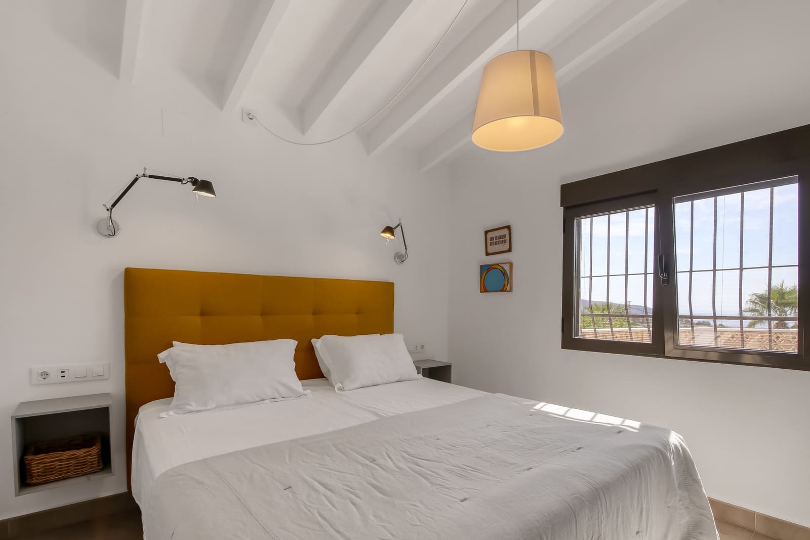 3 soveværelse Villa til salg i Moraira med swimmingpool - € 690.000 (Ref: 9232140)