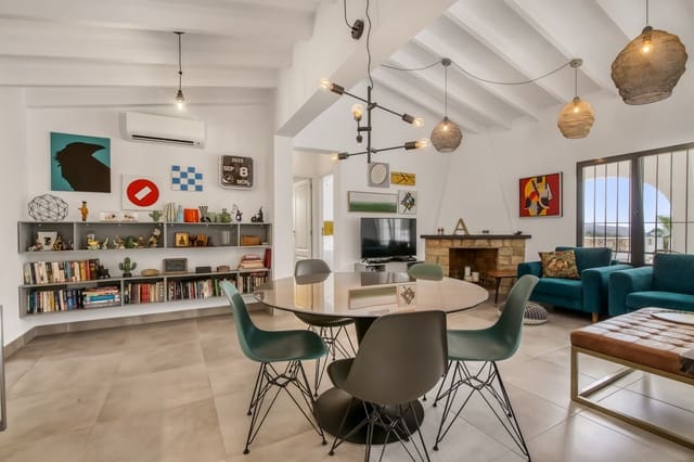 3 bedroom Villa for sale in Casco Urbano, Teulada-Moraira with pool - € 690,000 (Ref: 9232140)