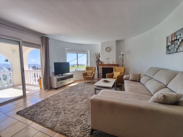 4 Zimmer Villa zu verkaufen in Benissa mit Pool - 695.000 € (Ref: 9242364)