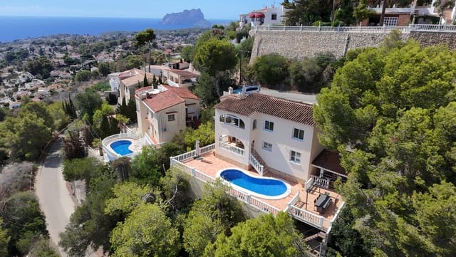 4 Zimmer Villa zu verkaufen in Benissa mit Pool - 695.000 € (Ref: 9242364)