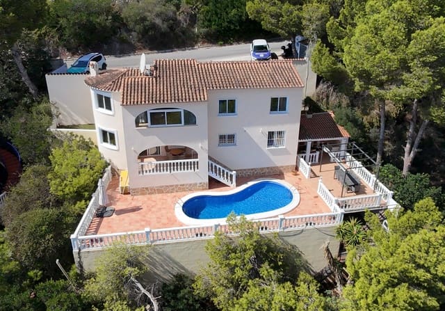 4 Zimmer Villa zu verkaufen in Benissa mit Pool - 695.000 € (Ref: 9242364)