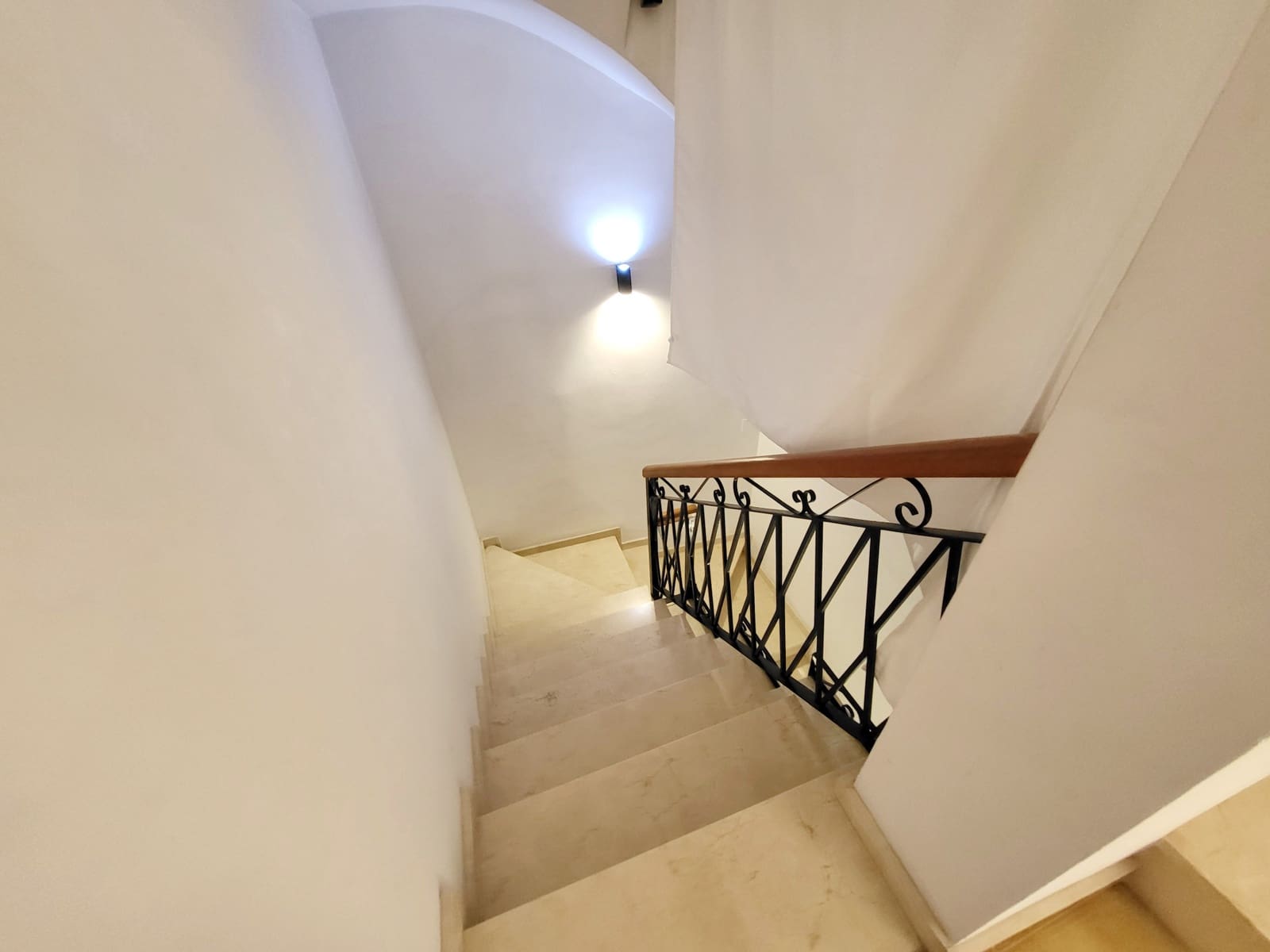 5 soveværelse Byhus til salg i Oliva - € 220.000 (Ref: 9246273)