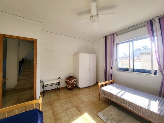 5 slaapkamer Huis te koop in Oliva Pueblo, Oliva - € 220.000 (Ref: 9246273)