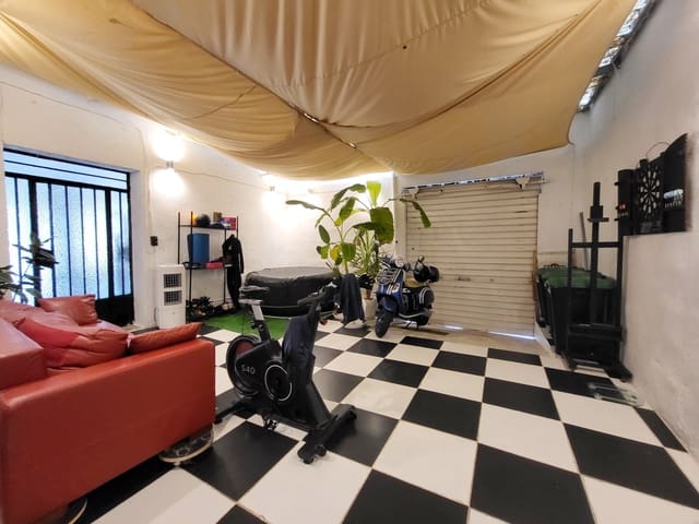 5 slaapkamer Huis te koop in Oliva Pueblo, Oliva - € 220.000 (Ref: 9246273)