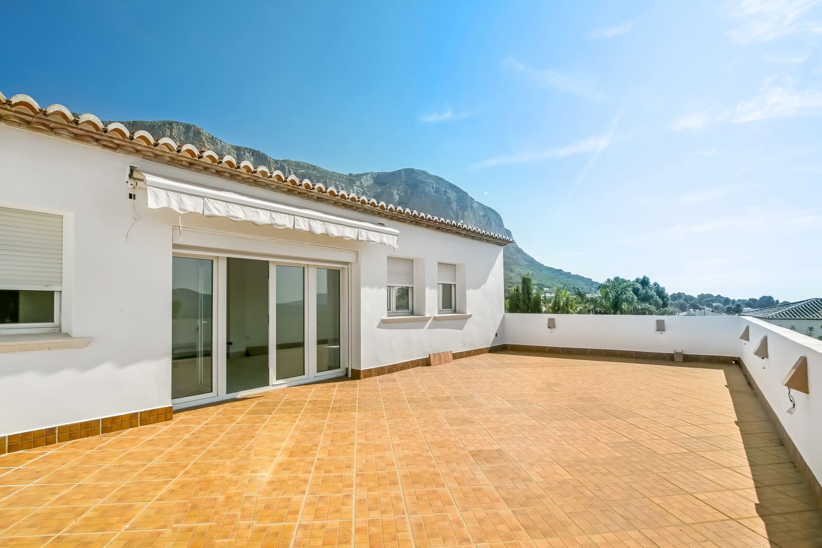 5 soveværelse Erhverv til salg i Javea / Xabia med swimmingpool - € 2.250.000 (Ref: 9254615)