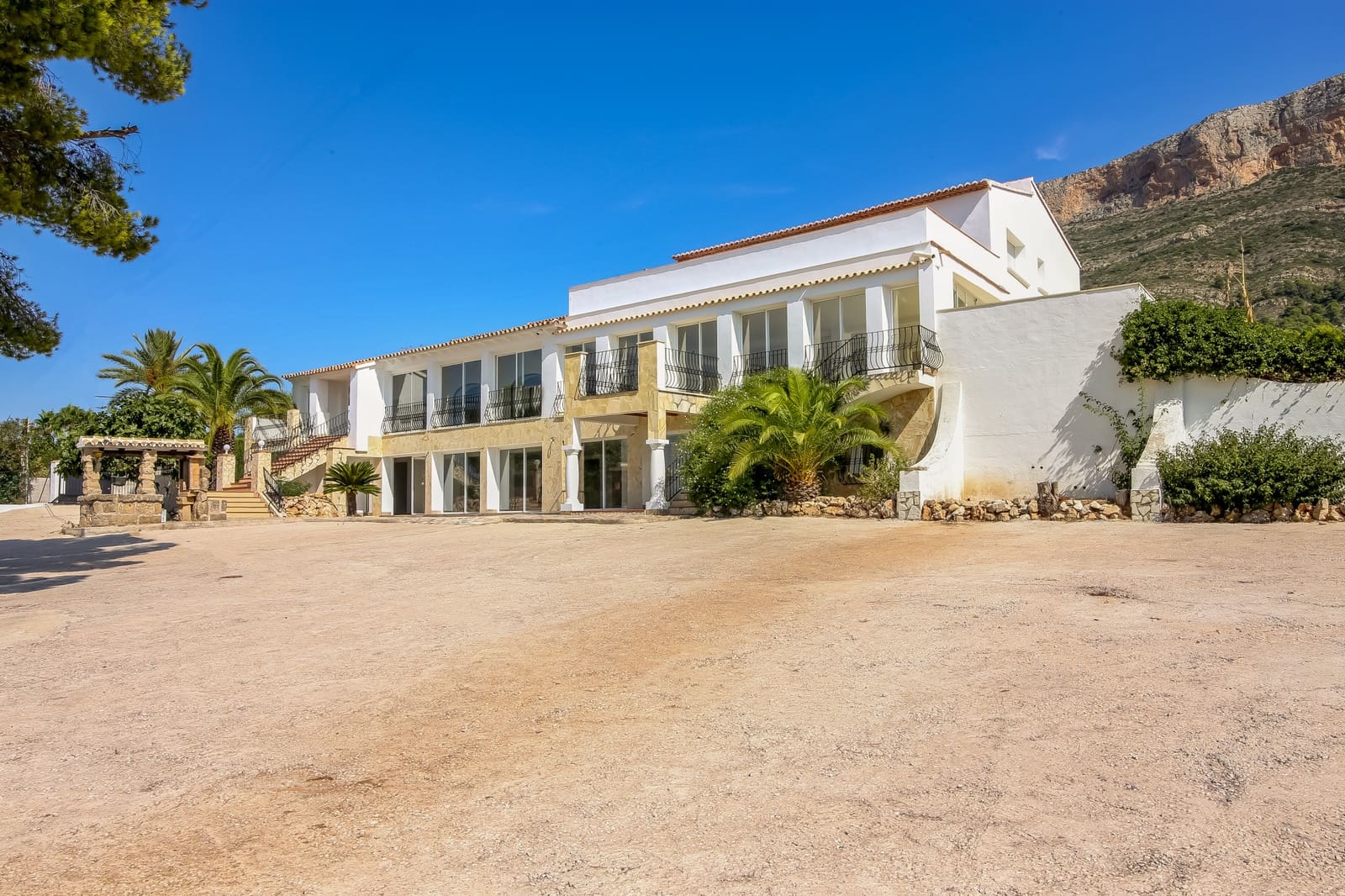 5 soveværelse Erhverv til salg i Javea / Xabia med swimmingpool - € 2.250.000 (Ref: 9254615)