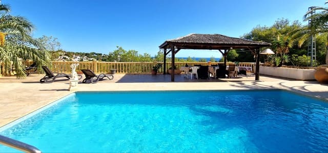 4 slaapkamer Villa te koop in Benissa met zwembad - € 699.000 (Ref: 9256677)