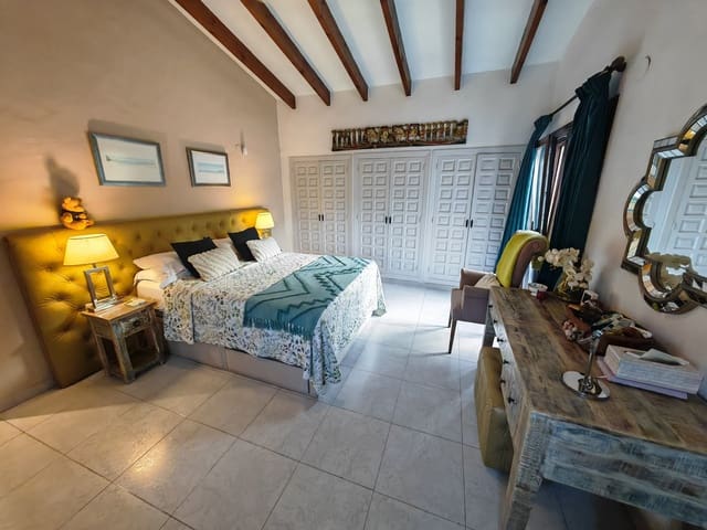 Chalet de 3 habitaciones en Javea / Xàbia en venta con piscina - 749.000 € (Ref: 9275695)