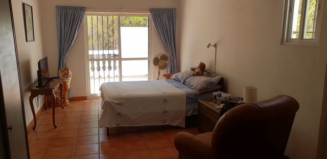 4 soverom Finca/Herregård til salgs i Campanillas, Málaga by med svømmebasseng - € 325 000 (Ref: 9285634)