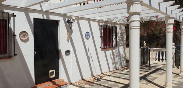 4 soverom Finca/Herregård til salgs i Campanillas, Málaga by med svømmebasseng - € 325 000 (Ref: 9285634)
