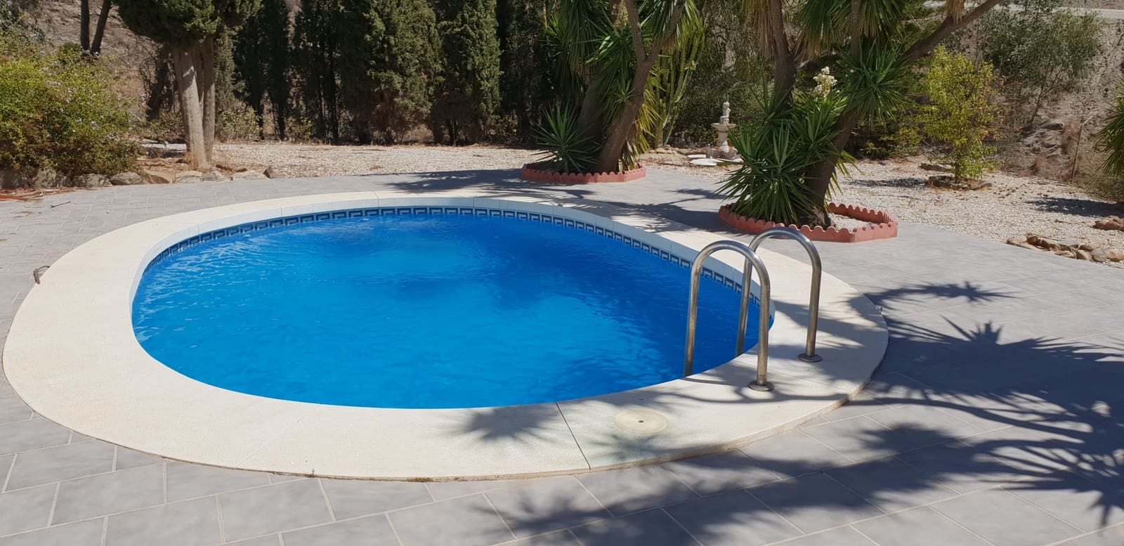 4 soveværelse Finca/Landehus til salg i Malaga by med swimmingpool - € 325.000 (Ref: 9285634)
