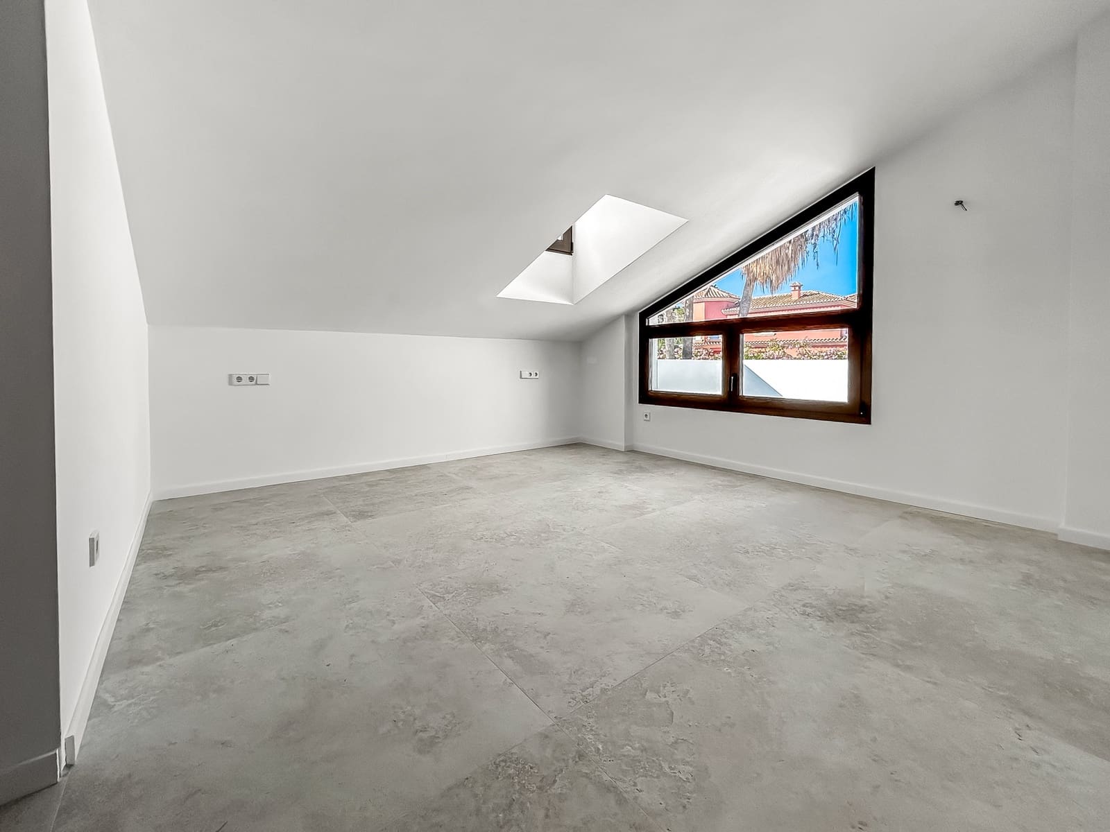 5 sypialnia Willa na sprzedaż w Denia z basenem - 1 350 000 € (Ref: 9285635)