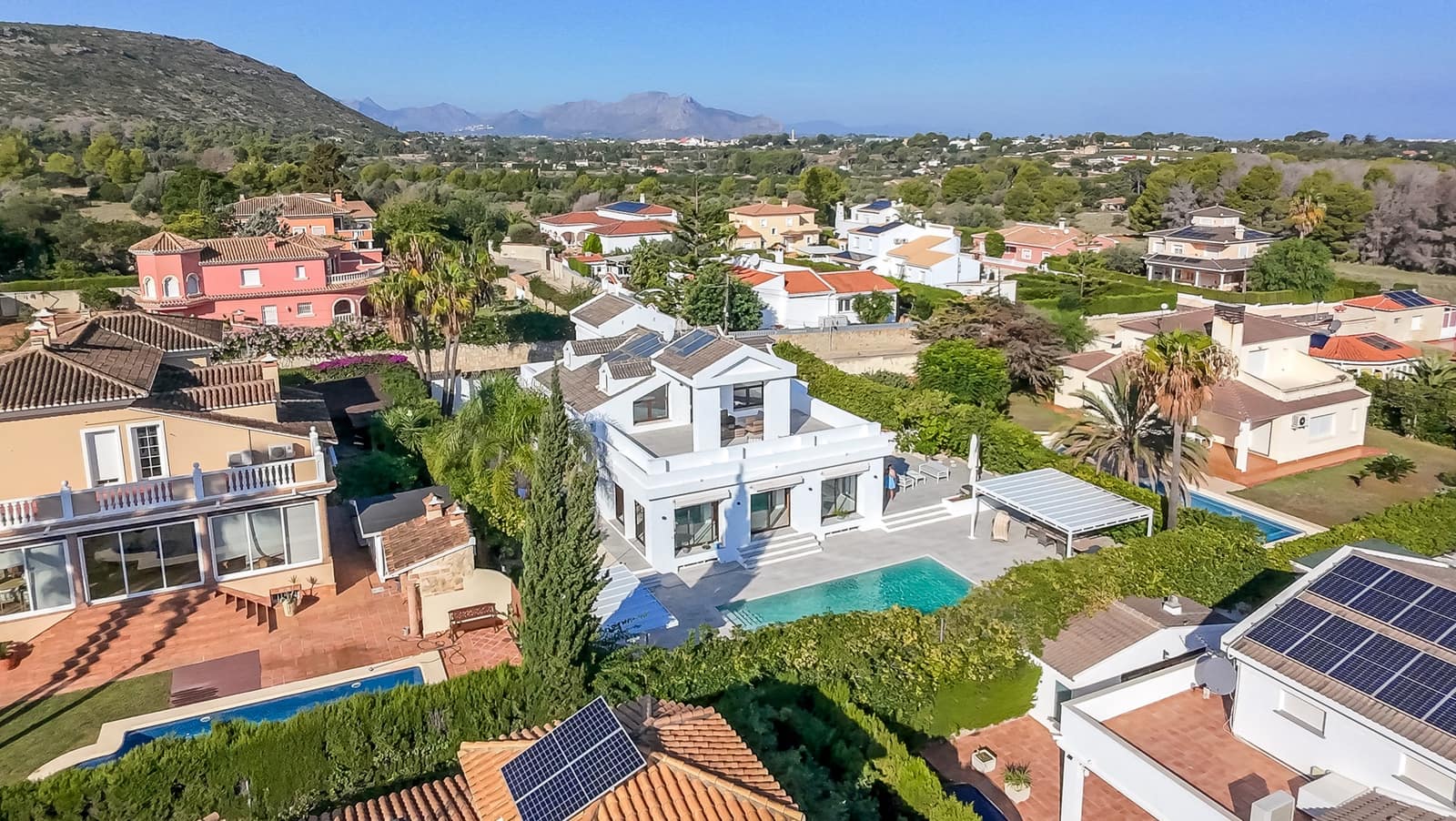 5 sypialnia Willa na sprzedaż w Denia z basenem - 1 350 000 € (Ref: 9285635)