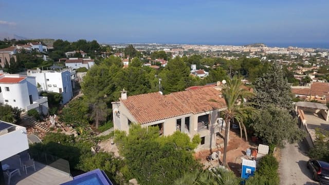 4 slaapkamer Villa te koop in Centro Urbano, Dénia met zwembad - € 875.000 (Ref: 9285636)