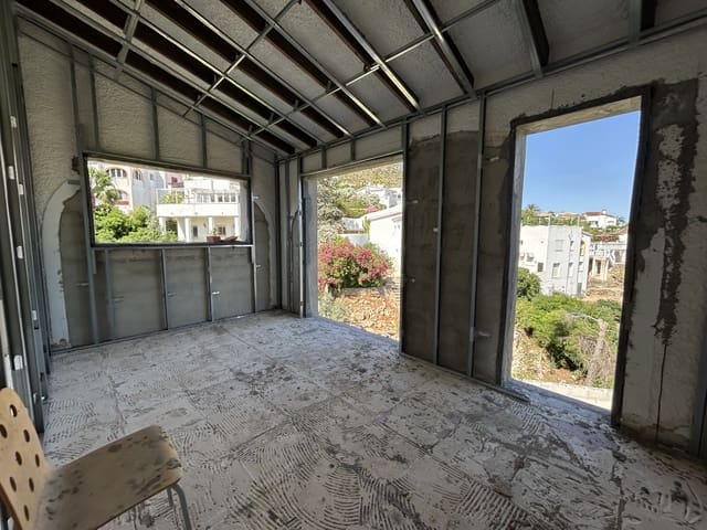 4 slaapkamer Villa te koop in Centro Urbano, Dénia met zwembad - € 575.000 (Ref: 9285636)