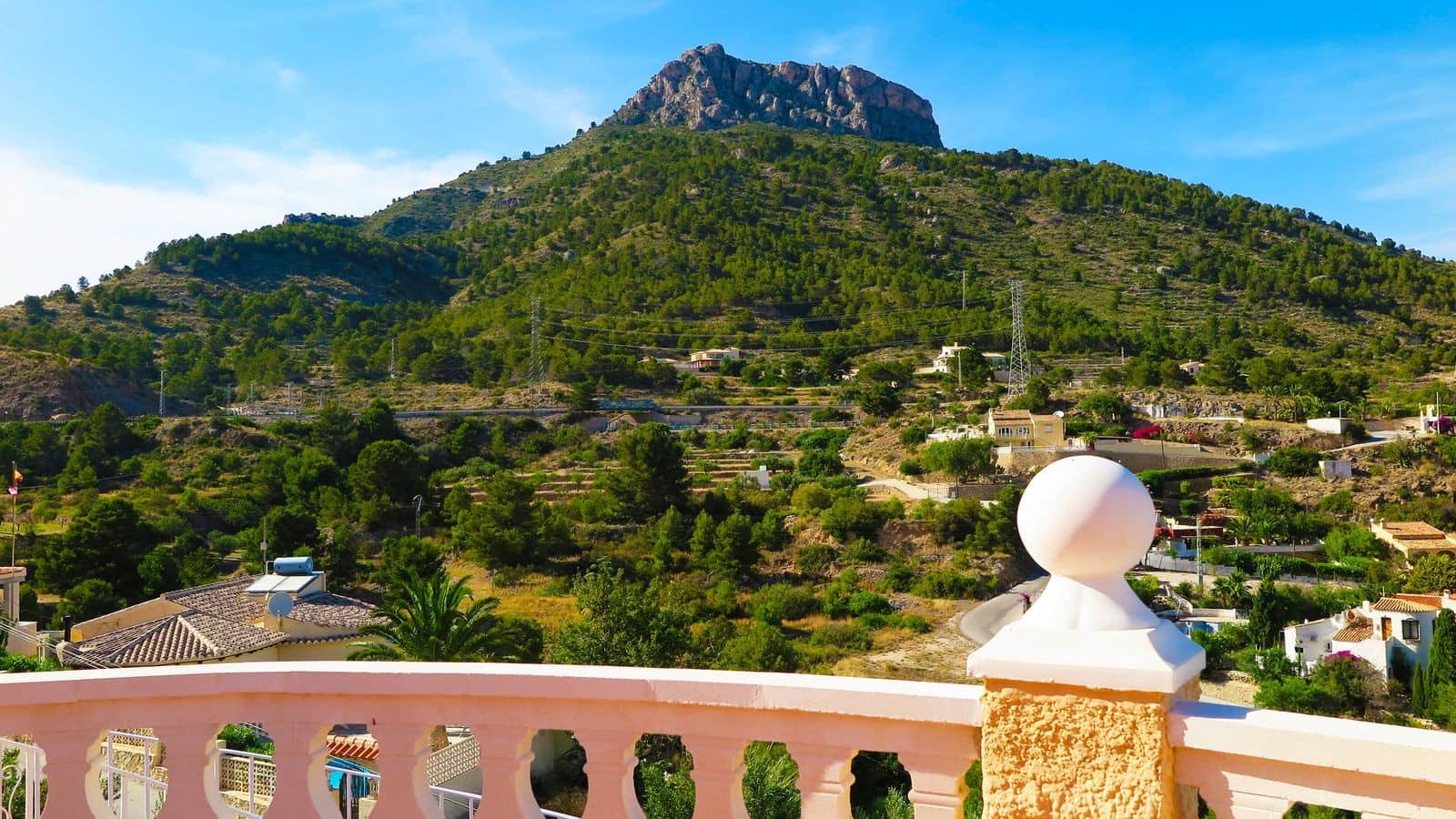 3 slaapkamer Villa te koop in Calpe / Calp met zwembad - € 460.000 (Ref: 9296770)