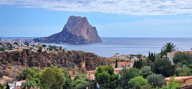 3 bedroom Villa for sale in Gargasindi, Calpe / Calp with pool - € 460,000 (Ref: 9296770)