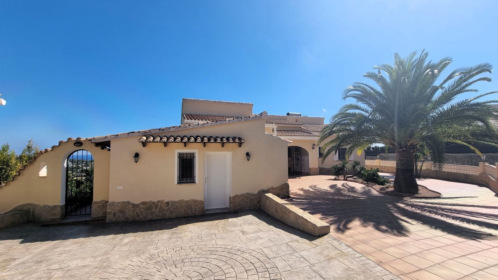 4 chambre Villa/Maison à vendre à Benissa avec piscine - 1 200 000 € (Ref: 9303375)