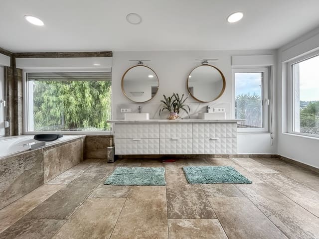 Chalet de 5 habitaciones en Javea / Xàbia en venta con piscina - 1.095.000 € (Ref: 9312719)