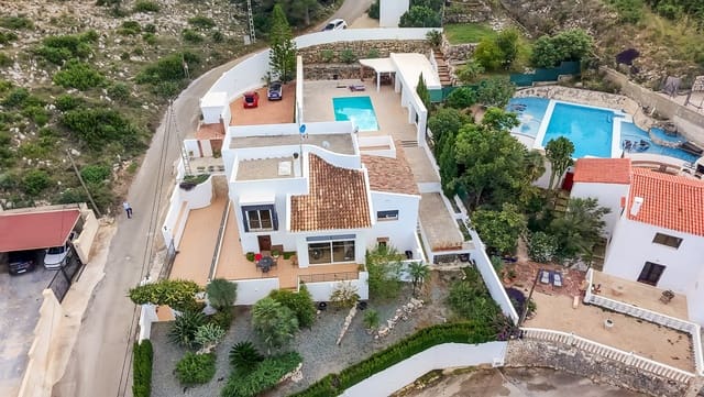 4 slaapkamer Villa te koop in Pedreguer met zwembad - € 680.000 (Ref: 9326332)